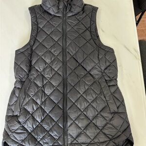 Whisper Featherless Puffer Vest